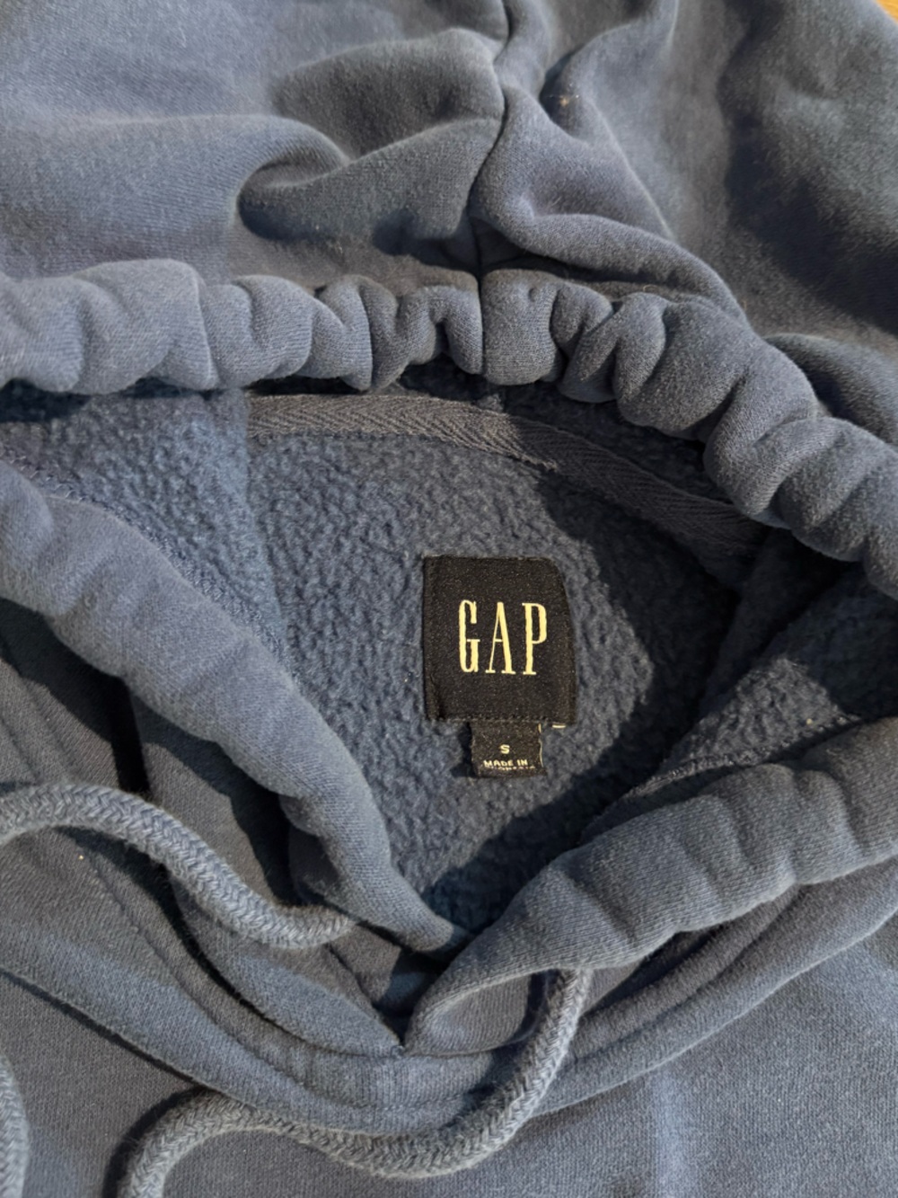 Gap Hoodie - Picture 4 of 4